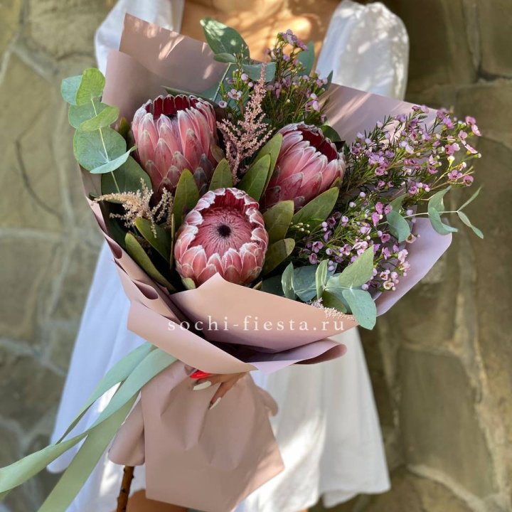 Букет из протеи "Клеопатра"  в Нижнекамске