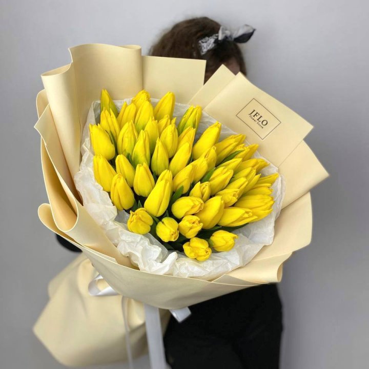 51 жёлтый тюльпан в Нижнекамске