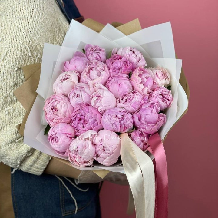 Букет из 21 пионов в Нижнекамске
