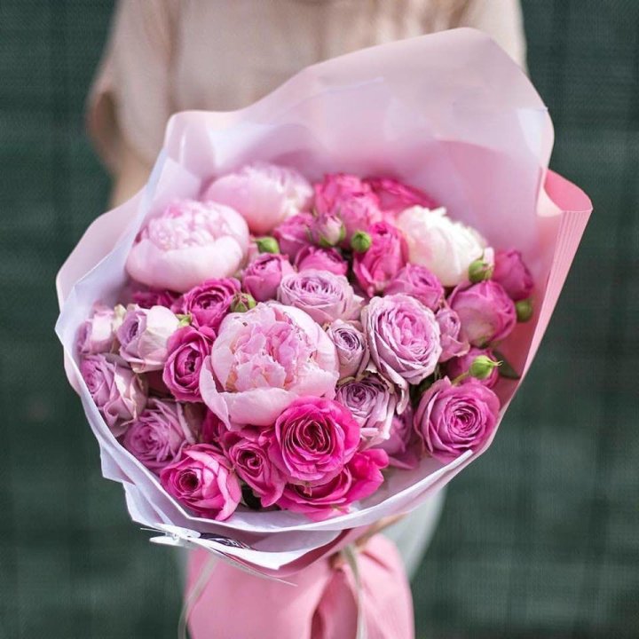 Букет с пионами "Леси" в Нижнекамске