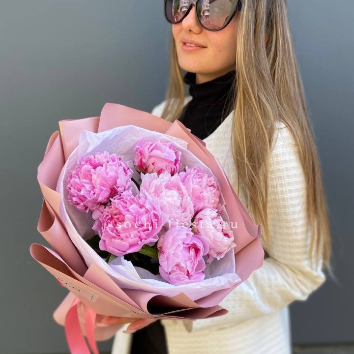 7 пионов в оформлении в Нижнекамске