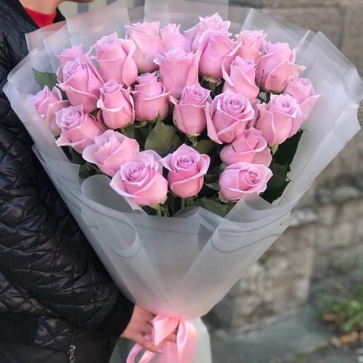 25 высоких розовых роз в Нижнекамске