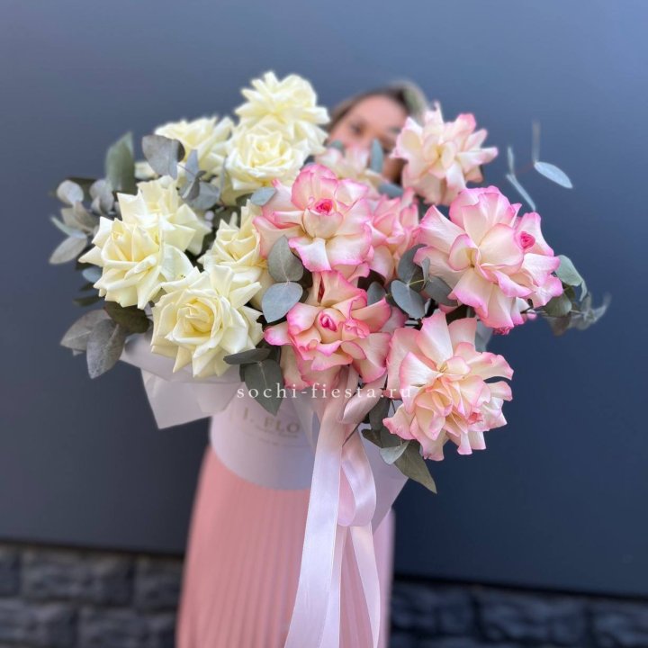 15 Французских роз в боксе в Нижнекамске