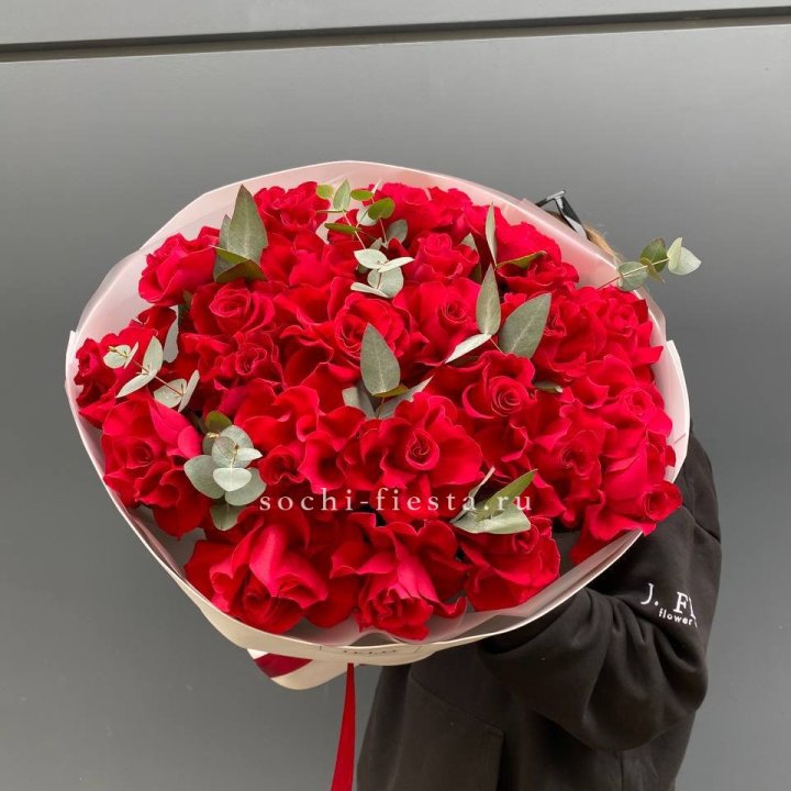 23 Красных французских роз в Нижнекамске