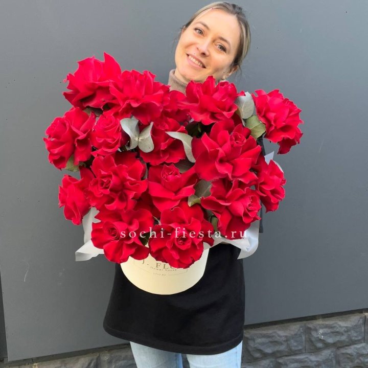 17 Французских роз в боксе в Нижнекамске