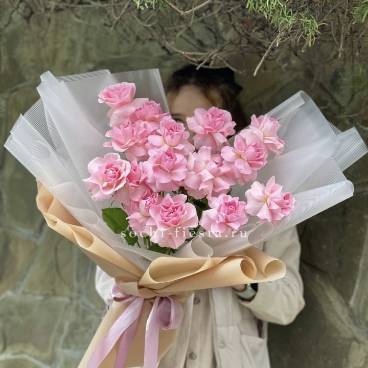 Букет из 15 французских роз Пинк дрим в Нижнекамске