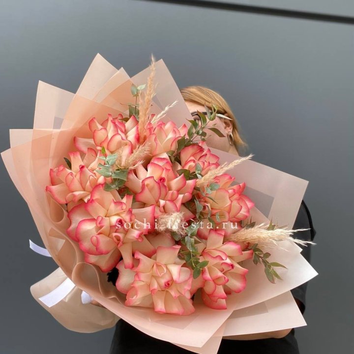 9 Французских роз Джумилия  в Нижнекамске