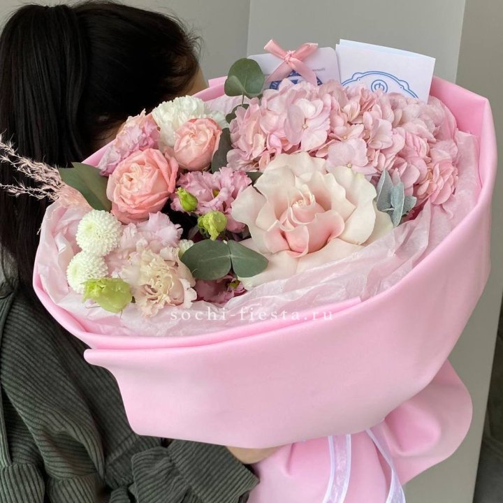 Авторский букет "Пинки" в Нижнекамске