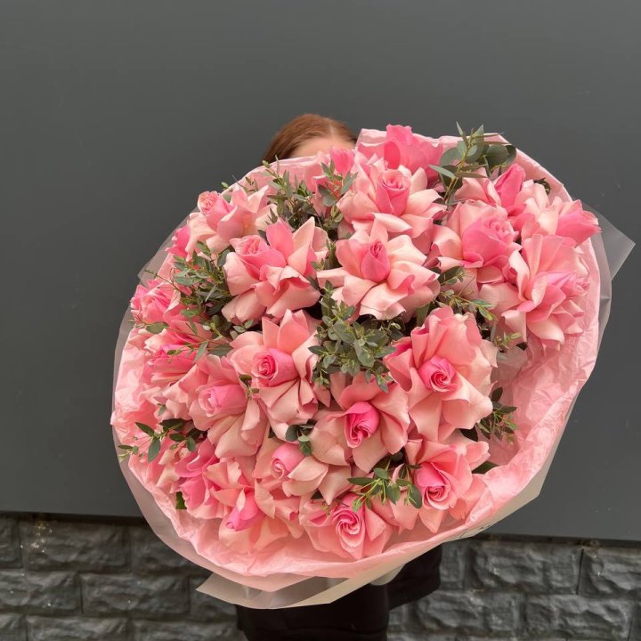  25 розовых французских роз в Нижнекамске