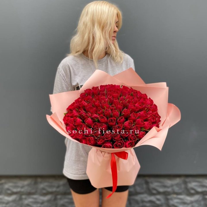 101  красная кенийская роза  с доставкой в Нижнекамске