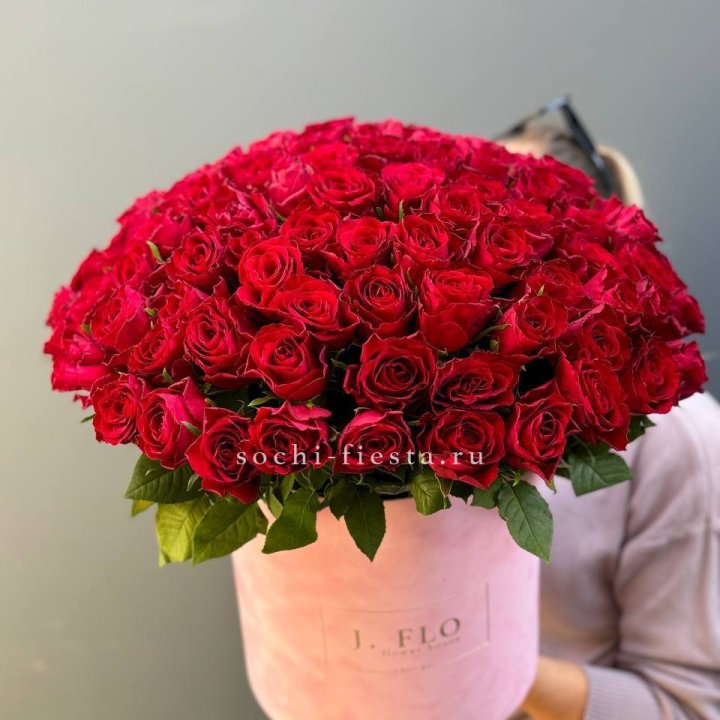 101 кенийская роза в цилиндре с доставкой в Нижнекамске
