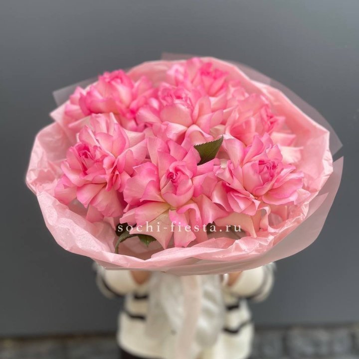 7 Роз Мандала с доставкой в Нижнекамске