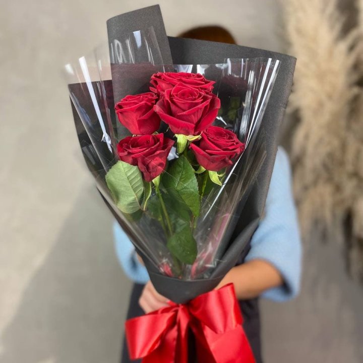 5 роз ред наоми в Нижнекамске