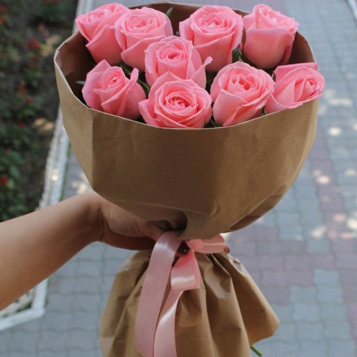 9 розовых роз в Нижнекамске