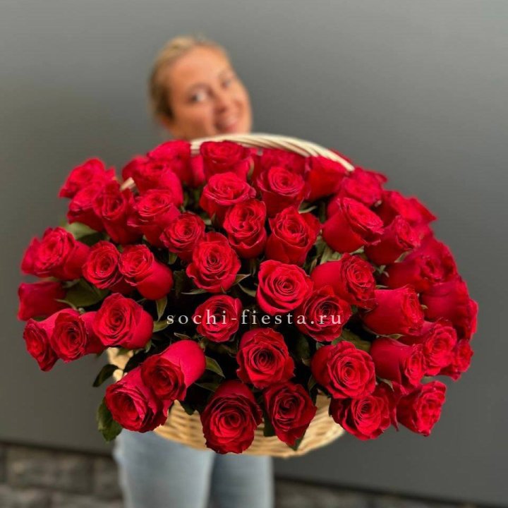 101 красная роза в корзине   в Нижнекамске