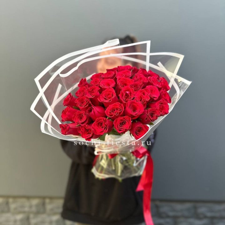 31 красная роза в Нижнекамске