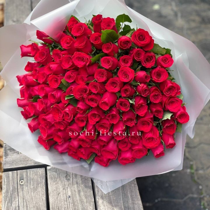 101 красная роза Лолита в Нижнекамске