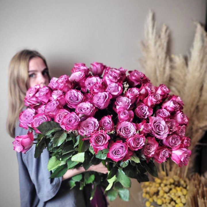 Охапка высоких роз Деп перпел в Нижнекамске