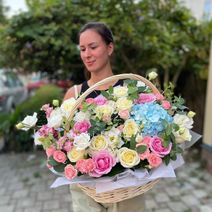 Цветочная корзина №2 в Нижнекамске