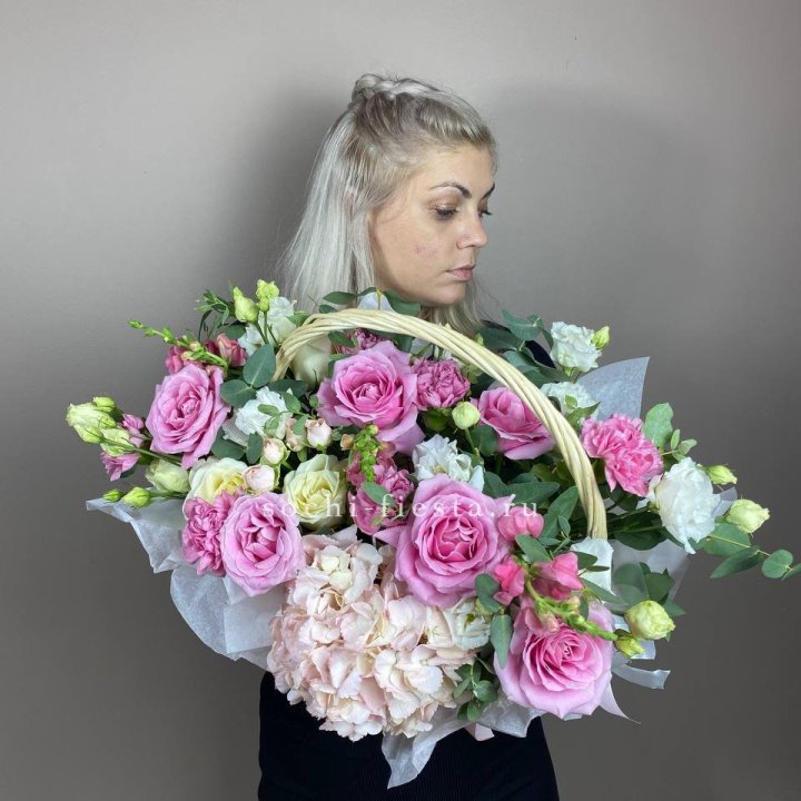 Цветочная корзина № 5 в Нижнекамске