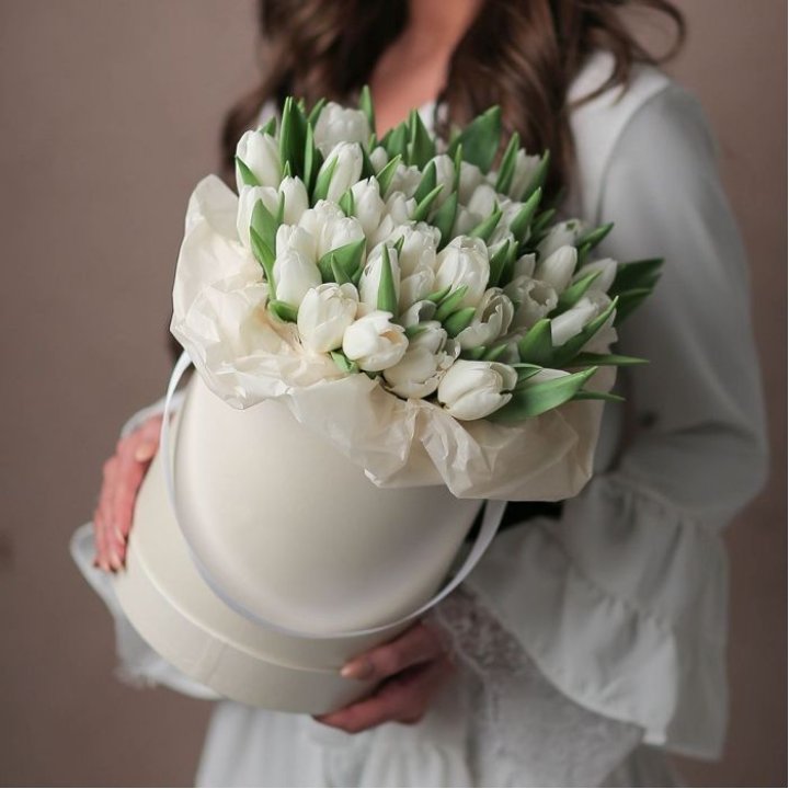 Тюльпаны в цилиндре  в Нижнекамске