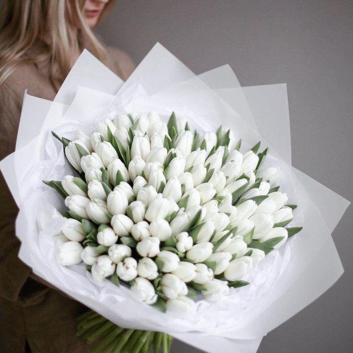 101 белый тюльпан в Нижнекамске